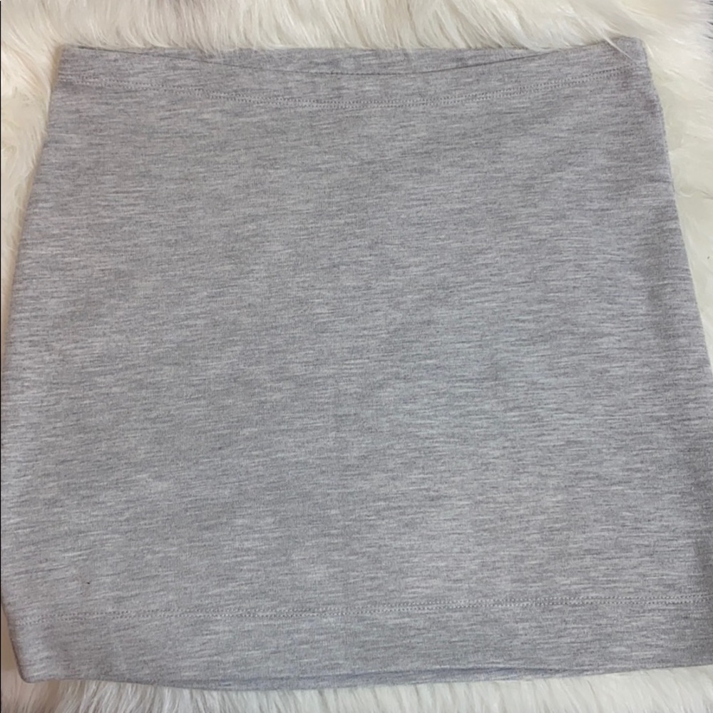 H&M grey skirt!